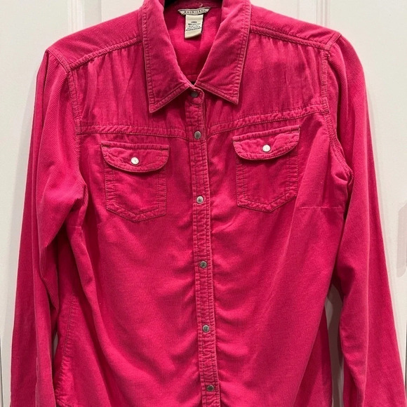 Maurices Tops - Maurice light corduroy top with snaps vs. buttons size M Fushia in color